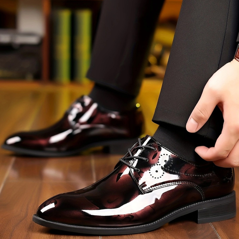 Férfi hegyes szárú üzleti alkalmi cipők Divatos és divatos hétköznapi bőrcipők Új érkezés Fényes felületű, kopásálló, minden mérkőzéshez illeszkedő, alacsony szárú férfi cipők