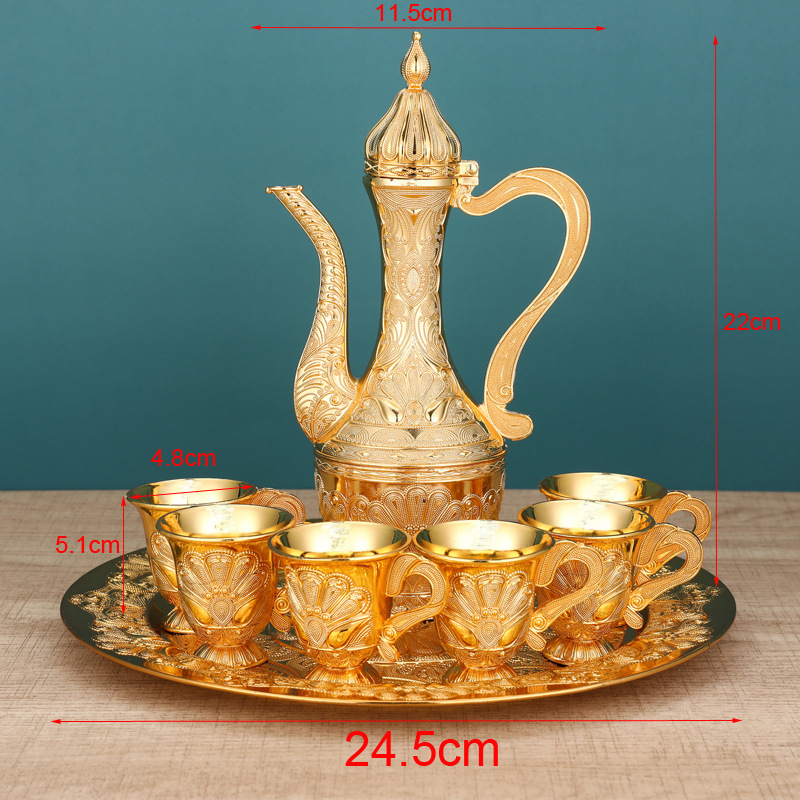 Europietiško vyno rinkinys, buitinių baltojo vyno taurių rinkinys, metalinė retro kolba ir vyno taurė, rusiškų šventinto vandens indų rinkinys, papuošalai