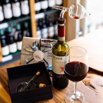 Μικρή καράφα κρασιού μπουκάλι κρασιού με καρδιά, φορητός αεριστής κρασιού, στόμιο κρασιού, έκχυση κρασιού