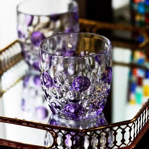 Festett, kézzel szőtt üvegből készült, fülkés háztartási pohár, női teáspohár, ivóital-pohár, whiskys söröspohár