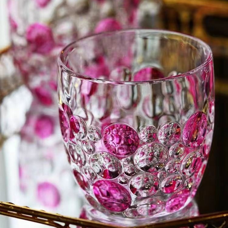 Festett, kézzel szőtt üvegből készült, fülkés háztartási pohár, női teáspohár, ivóital-pohár, whiskys söröspohár