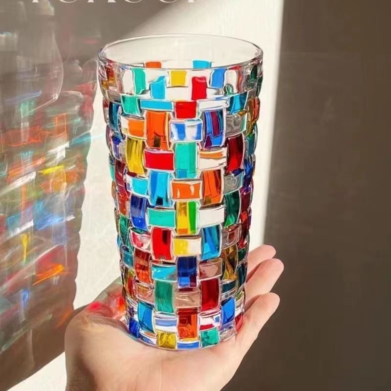 Festett, kézzel szőtt üvegből készült, fülkés háztartási pohár, női teáspohár, ivóital-pohár, whiskys söröspohár