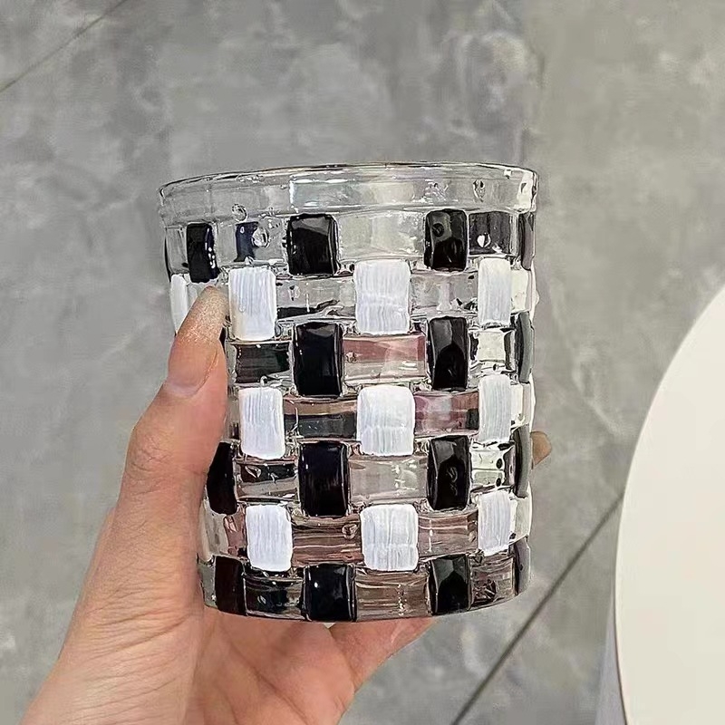 Festett, kézzel szőtt üvegből készült, fülkés háztartási pohár, női teáspohár, ivóital-pohár, whiskys söröspohár