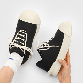 Férfi cipők 2024 nyara Új ifjúsági nagy orrú vastag talpú cipők Férfi lélegző, magasított sport- és szabadidős divatos cipők férfiaknak