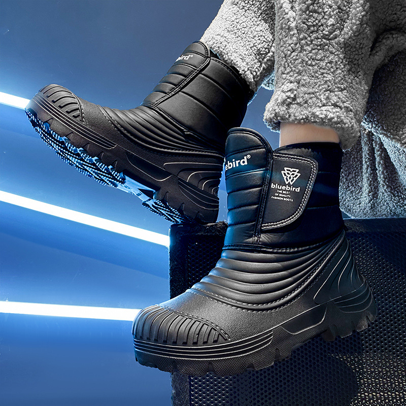 Vīriešu ziemas, ar vilnu oderēti, silti, polsterēti, kokvilnas apavi, augstpapēžu kurpes, paredzēti lietošanai ārā, matu paaudze. Liela izmēra sniega zābaki.