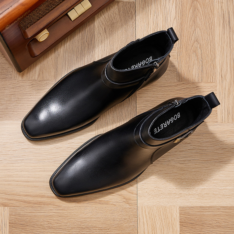 Vyriški britiško stiliaus viršutinio sluoksnio aulinukai iš jaučio odos, smailūs, aukštakulniai „Chelsea“ tipo, su sagtimi, universalūs aulinukai iš Martino stiliaus