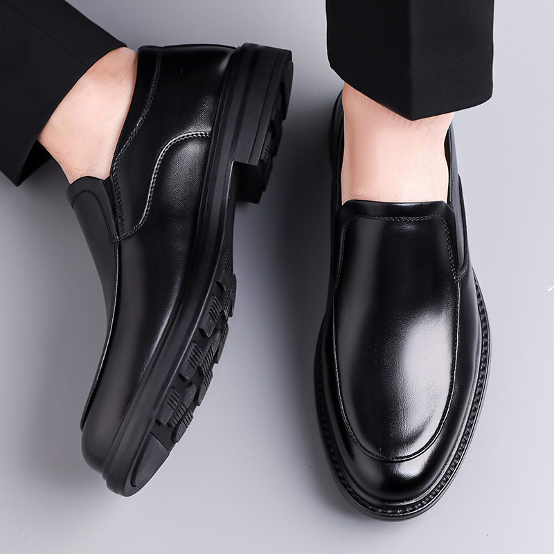 Nagy méretű bőrcipők Férfi üzleti, formális, alkalmi, bebújós, munkacipő, lélegző, puha talpú, csúszásmentes, brit vőlegényi esküvői cipők
