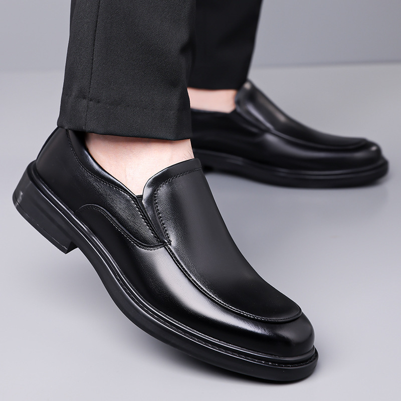Nagy méretű bőrcipők Férfi üzleti, formális, alkalmi, bebújós, munkacipő, lélegző, puha talpú, csúszásmentes, brit vőlegényi esküvői cipők