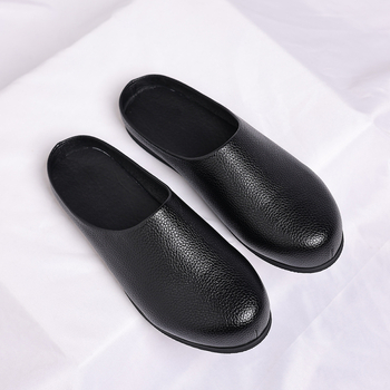 Új nyári divatos félig csúszásmentes papucs férfiaknak, Birkenstock cipők, nagy méretű lapos orrú, lusta cipők, könnyű hétköznapi cipők