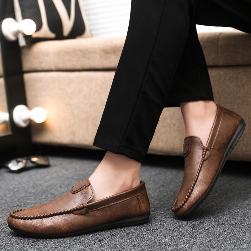 [Boltban kapható] 2025 tavaszi új sapkás cipők, férfi ifjúsági divatos cipők, brit férfi hivatalos, alkalmi bőrcipők