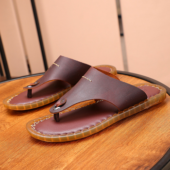 Férfi valódi bőr nyári férfi marhabőr szandálok brit retró csúszásgátló alkalmi férfi flip-flop szandálok férfi divatos