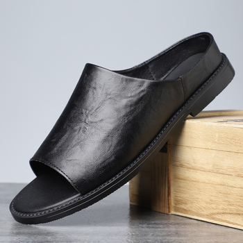 Férfi szandálok 2025 Új csúszásgátló lélegző férfi cipők Személyre szabott nyitott orrú szandálok Trendi strandcipők Hétköznapi bebújós cipők