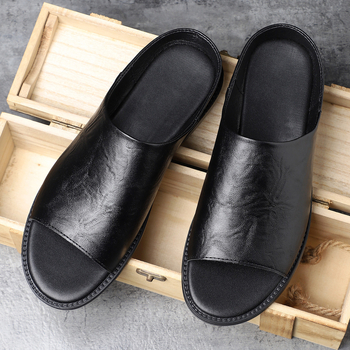 Férfi szandálok 2025 Új csúszásgátló lélegző férfi cipők Személyre szabott nyitott orrú szandálok Trendi strandcipők Hétköznapi bebújós cipők