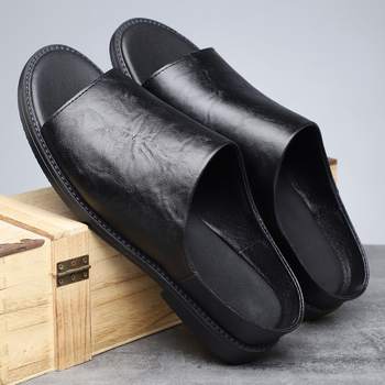 Férfi szandálok 2025 Új csúszásgátló lélegző férfi cipők Személyre szabott nyitott orrú szandálok Trendi strandcipők Hétköznapi bebújós cipők