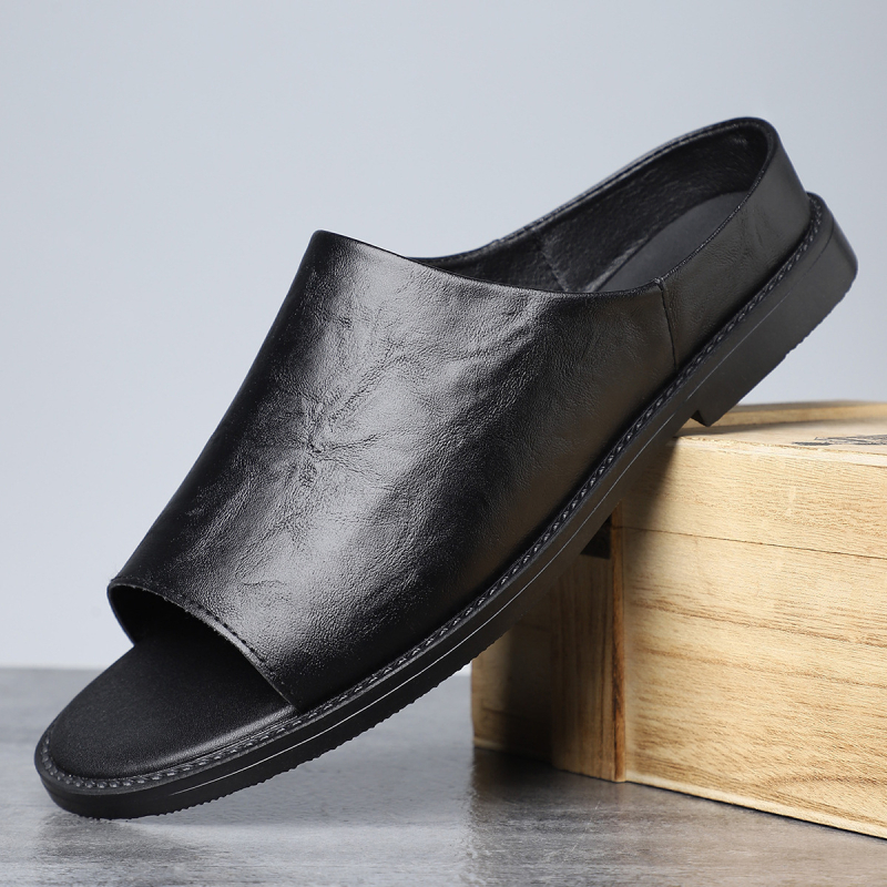 Férfi szandálok 2025 Új csúszásgátló lélegző férfi cipők Személyre szabott nyitott orrú szandálok Trendi strandcipők Hétköznapi bebújós cipők