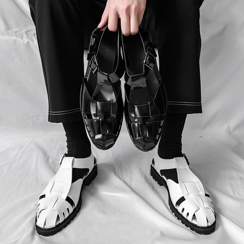 Divatos retró kerek orrú, üreges római szandál férfiaknak, alkalmi strandcipők, sokoldalúak a 2025-ös nyárra, új