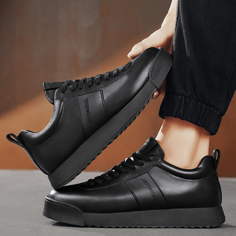 2025-ös tervezői Four Seasons fekete harcos bőr lélegző Forrest Gump cipő csúszásmentes kültéri munkaruházat alkalmi férfi cipő divatos