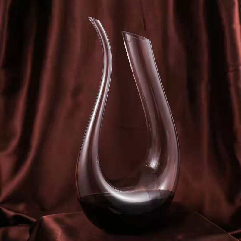 U alakú dekantáló kreatív boros dekantáló otthoni készlet nagy hattyú vízesés szállodai étterem boros dekantáló kütyü