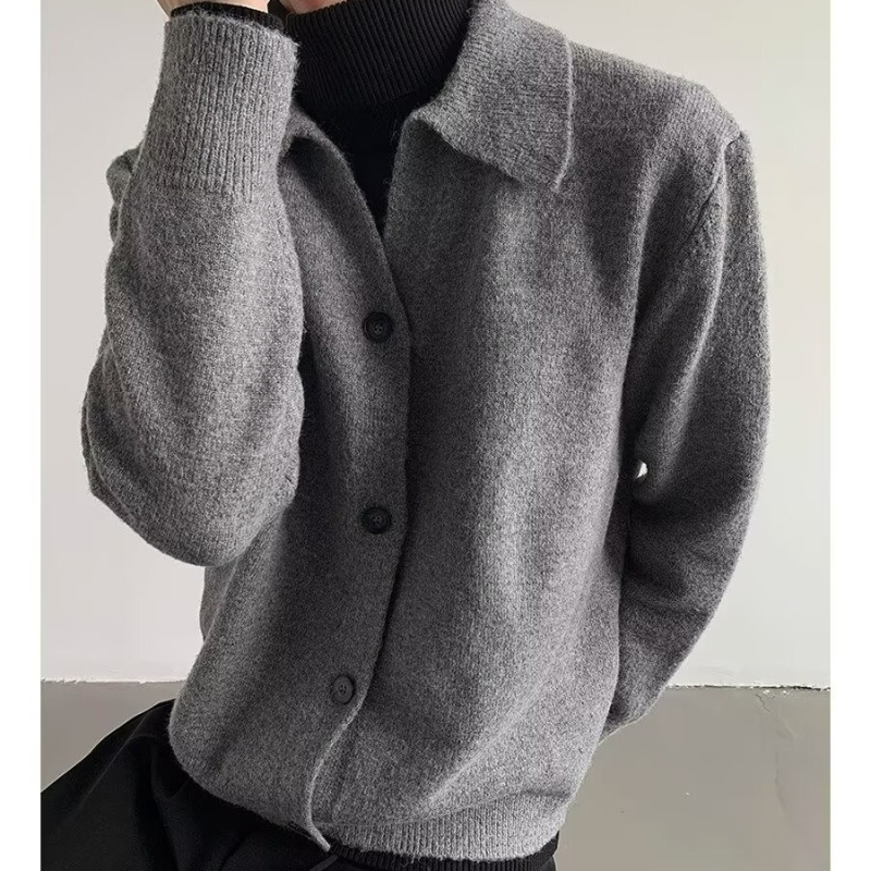 Tavaszi és őszi koreai stílusú hajtókás kardigán férfi divatos egyszerű gombos kötött pulóver vintage hétköznapi vékony kabát