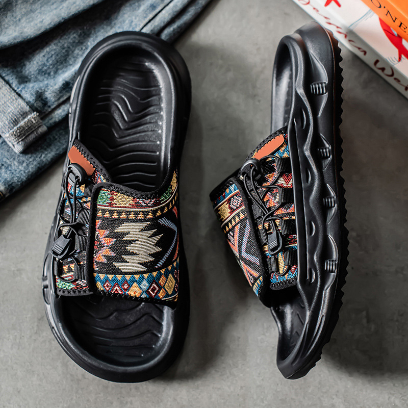 Férfi papucsok, divatos márka 2025 új nyári külső ruházat, csúszásgátló, kopásálló strandcipők, tinédzserek, egyvonalas szandálok