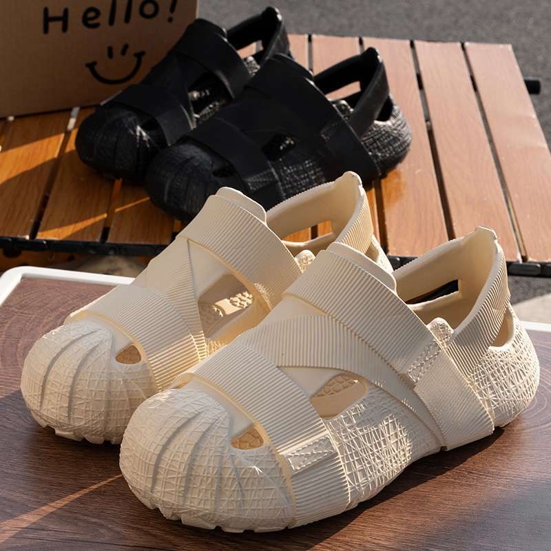 Croc Shoes Férfi Nyári Felsőruházat 2025 Új Baotou Beach Vastag Talpú Vezetői Csúszásgátló Szagtalanító Eva Szandál Férfiaknak