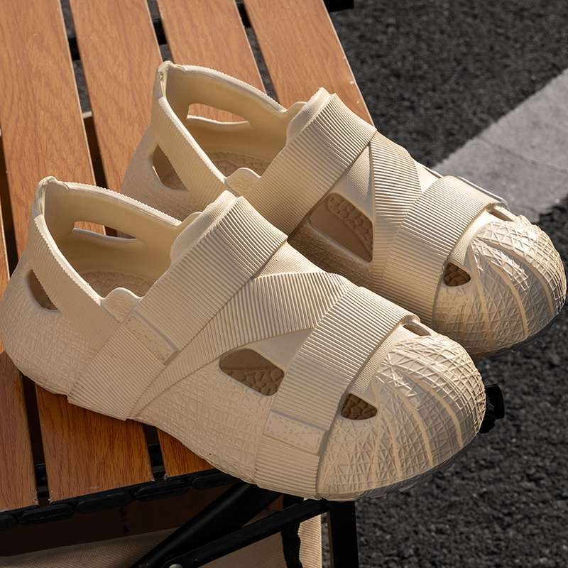 Croc Shoes Férfi Nyári Felsőruházat 2025 Új Baotou Beach Vastag Talpú Vezetői Csúszásgátló Szagtalanító Eva Szandál Férfiaknak