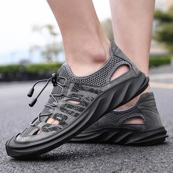 Valódi bőr szandál férfi nyári puha talpú hálós, zárt orrú, strandcipő, alkalmi, plus size, lélegző, lyukas, divatos