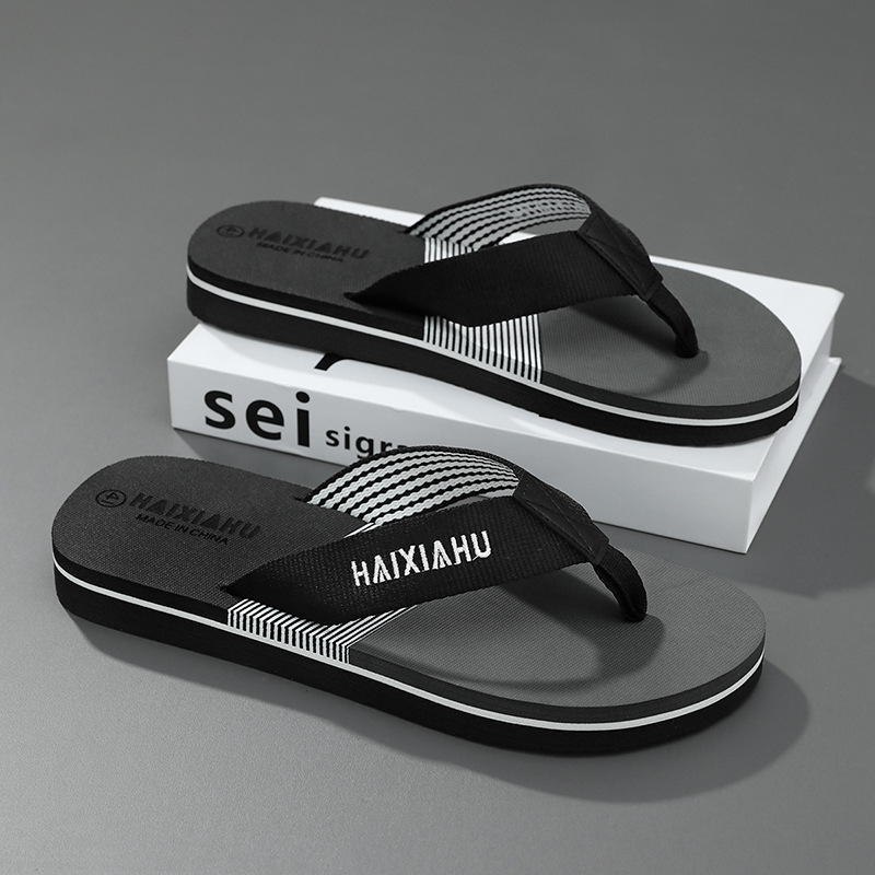 2025-ös papucsok, szandálok, csúszásgátló strandcipők, papucsok, új férfi nyári beltéri és kültéri viselet