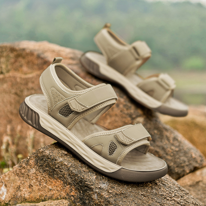 Férfi szandálok Nyári Felsőruházat Csúszásgátló Kopásálló Római Papucsok Kültéri Strand Sport Puha Talpú Vietnami Szandálok