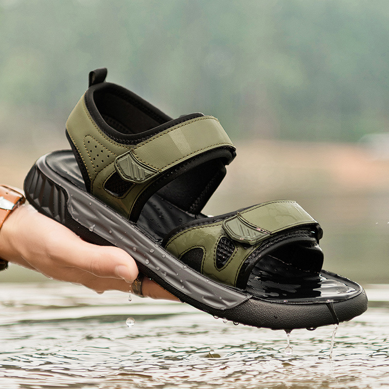 Férfi szandálok Nyári Felsőruházat Csúszásgátló Kopásálló Római Papucsok Kültéri Strand Sport Puha Talpú Vietnami Szandálok