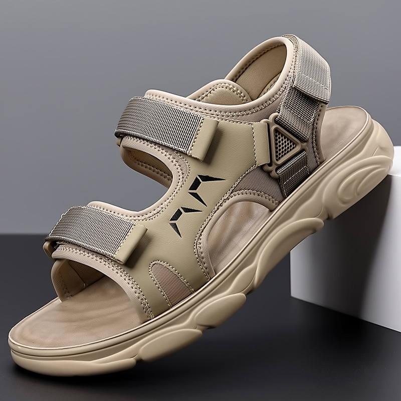 Szandálok Férfi 2025 Nyári Új Stílusú Valódi Bőr Csúszásgátló Lélegző Puha Talpú Vezetői Strandcipő Sport Felsőruházat Férfi Szandálok