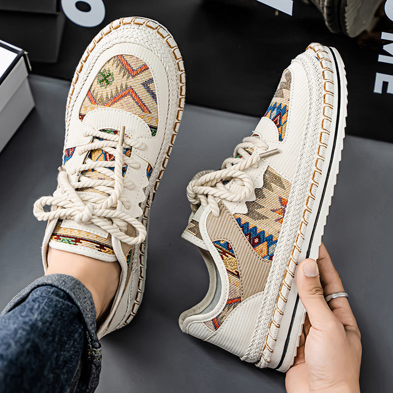 Meeste riidest kingad Vanad Pekingi kingad Meeste 2025. aasta suvised hingavad vabaaja laisa sõiduga libisevad kalamehekingad meestele