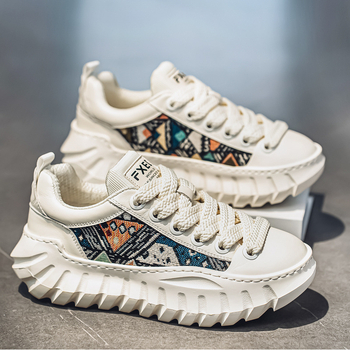 Férfi cipők Trendi cipők 2025 Új Nyári Férfi Bőr Alkalmi Sportcipők Férfi Diák Apacipő Vászon