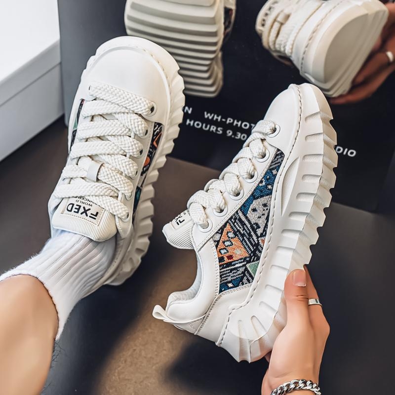 Férfi cipők Trendi cipők 2025 Új Nyári Férfi Bőr Alkalmi Sportcipők Férfi Diák Apacipő Vászon