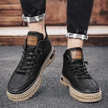 Férfi cipők tavaszi alkalmi bőr cipők 2025 új alkalmi sokoldalú csizmák fekete brit stílusú vízálló kerek orrú tornacipők