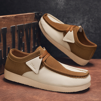 Férfi cipők 2025 tavasz új divatos, minden mérkőzéshez megfelelő retro brit bőr vízálló férfi alkalmi bebújós mokaszinok