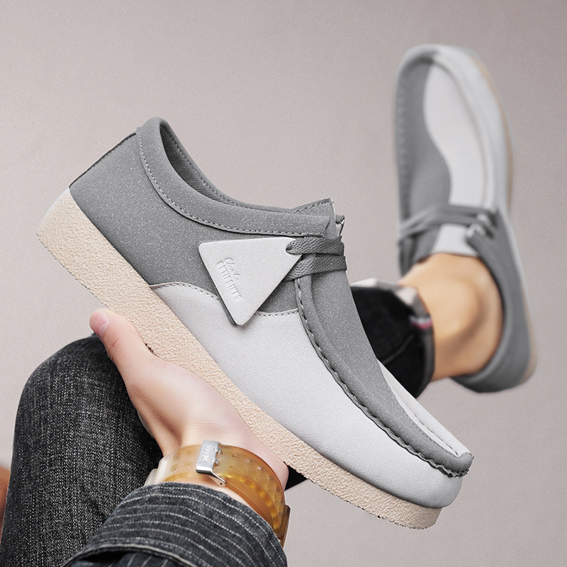 Férfi cipők 2025 tavasz új divatos, minden mérkőzéshez megfelelő retro brit bőr vízálló férfi alkalmi bebújós mokaszinok