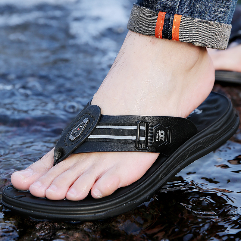 Férfi papucsok 2025 új nyári extra nagy méret 45 külső viselet stílusos 2,3 kg 47 csúszásgátló nemzeti trendi papuccsal 48 cipő