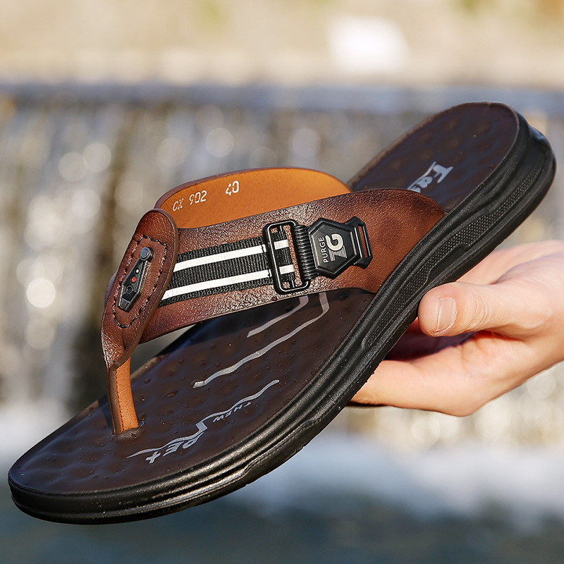 Férfi papucsok 2025 új nyári extra nagy méret 45 külső viselet stílusos 2,3 kg 47 csúszásgátló nemzeti trendi papuccsal 48 cipő