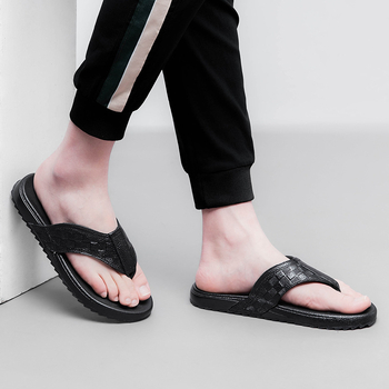 Καλοκαιρινές σαγιονάρες νέου στυλ για άνδρες, γνήσια δερμάτινα εξωτερικά ρούχα, αντιολισθητικές βρετανικές παντόφλες θαλάσσης, εξατομικευμένες σαγιονάρες κορεάτικου στιλ, μοντέρνα σανδάλια