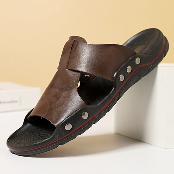 Határokon átnyúló külkereskedelmi molett papucsok Férfi nyári divatos csúszásgátló dezodor férfi szandálok és papucsok Valódi bőr külső ruházat Papucsok