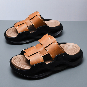 Férfi szandálok 2025 új nyári kültéri, lélegző, vastag talpú, EVA csúszásmentes strandszandálok nagykereskedelemben