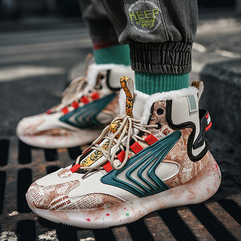 Nauji pasienio žieminiai šiaurės rytų medvilniniai bėgimo bateliai, šviečiantys grafiti stiliaus aukštakulniai, studentiški, šilti sportbačiai su vilnos pamušalu, vyriški.