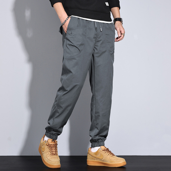 Új 2025-ös tavaszi és nyári laza, egyenes szárú, hárem cargo nadrág, stílusos, többzsebes, lezser, férfiaknak való cargo nadrág, divatos