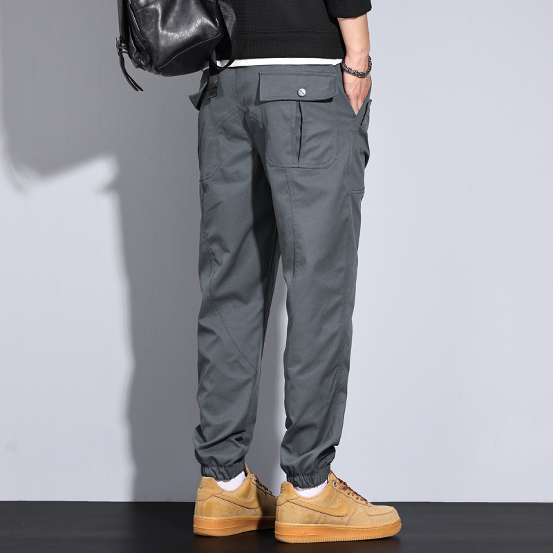 Új 2025-ös tavaszi és nyári laza, egyenes szárú, hárem cargo nadrág, stílusos, többzsebes, lezser, férfiaknak való cargo nadrág, divatos