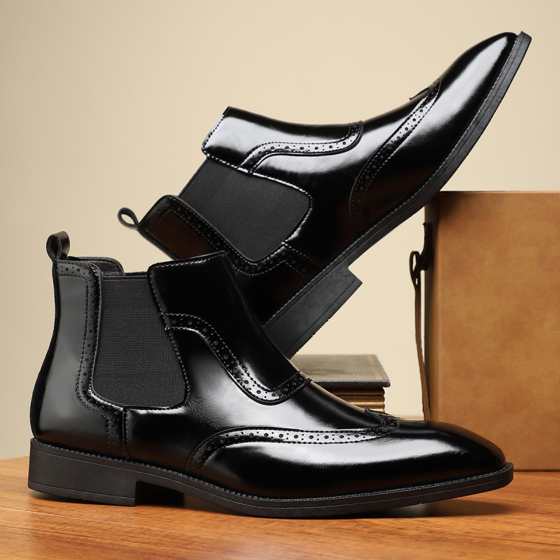 Vyriški laisvalaikio stiliaus dalykiniai odiniai batai, nauji vidutinio aukščio odiniai batai, vyriški retro stiliaus britiško stiliaus aulinukai iki klešnių.