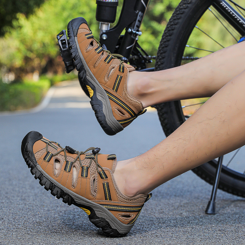 Crossborder nagy méretű túraszandál férfiaknak nyáron Lélegző hálós orrú szandál férfiaknak Vastag talpú kültéri strandcipők