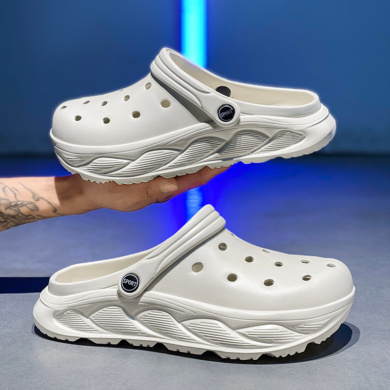 Lyukas cipők Férfi nyári félig tartó lélegző lélegző baotou papucsok Felsőruházat Strandcipők Férfi szandálok Papucsok Férfi nagykereskedelem