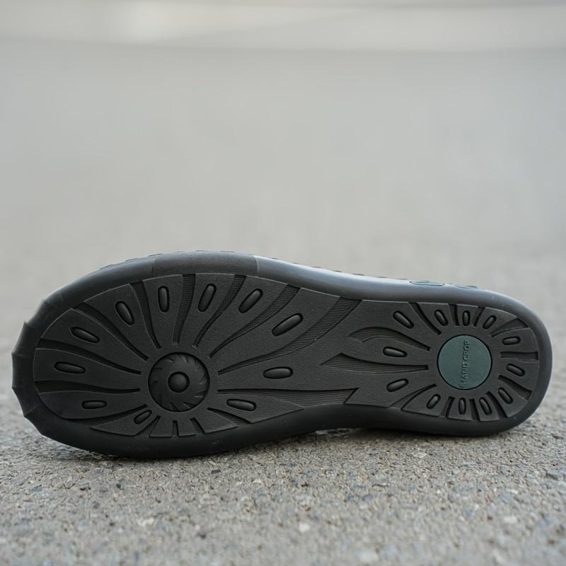 Meeste ehtsast nahast sandaalid, stiilsed ja hingavad, kerged