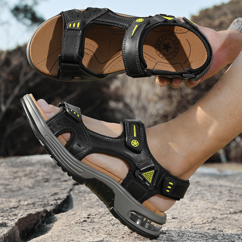 Tavaszi és nyári külkereskedelmi új strandszandálok valódi bőr marhabőr kültéri strandszandálok határokon átnyúló nagy méretű szandálok férfiaknak